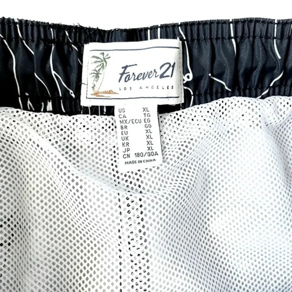 Forever 21 Swim Men’s Drawstring Trunks Size XL Black and White Graphic Design - Picture 10 of 11